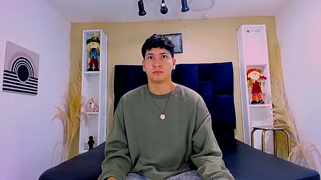 Snapshot of Jhojan_twink chatting on October 14, 2025, 12:17 pm Jhojan twink online show from October 14, 2025, 12:17 pm