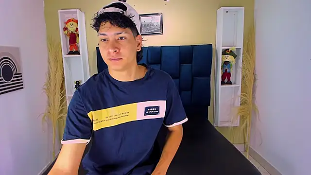 Snapshot of Jhojan_twink chatting on September 24, 2025, 11:28 am Jhojan twink online show from September 24, 2025, 11:28 am