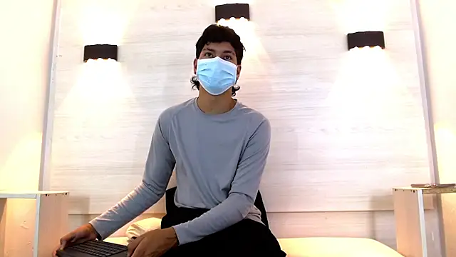 Jhojan twink online show from December 3, 2025, 2:16 pm