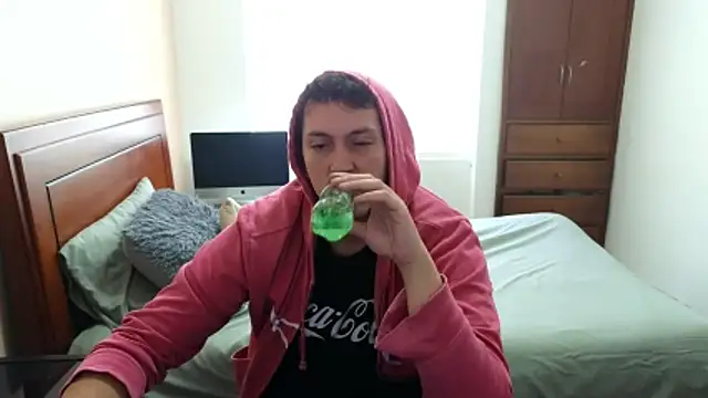 Snapshot of hardaftercum chatting on October 10, 2025, 3:24 pm hardaftercum online show from October 10, 2025, 3:24 pm