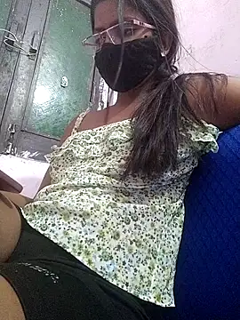 pooja59 online show from March 22, 2025, 4:04 pm