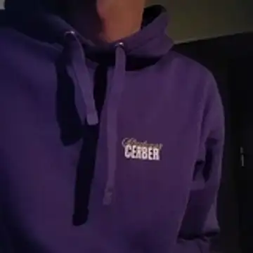 Snapshot of magicluke1 chatting on November 6, 2025, 10:58 pm magicluke1 online show from November 6, 2025, 10:58 pm