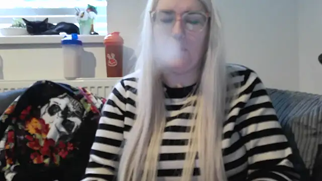 Snapshot of Sizzling_Indie36 chatting on October 3, 2025, 8:38 am Sizzling Indie36 online show from October 3, 2025, 8:38 am