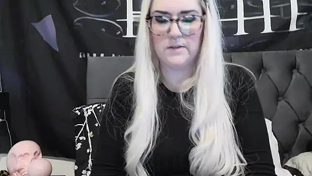 Sizzling Indie36 online show from November 4, 2025, 1:48 pm