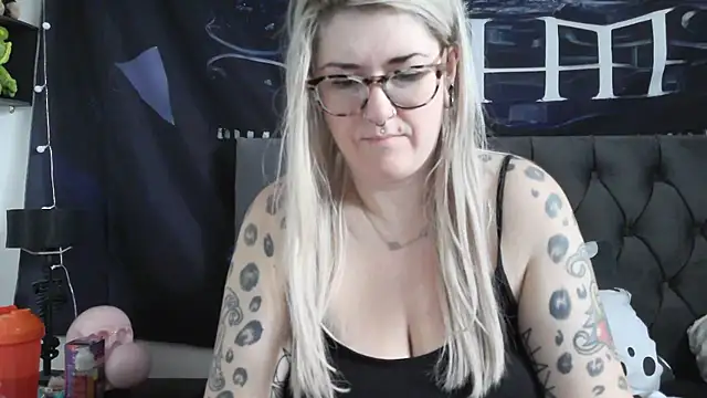 Sizzling Indie36 online show from December 14, 2025, 12:11 pm