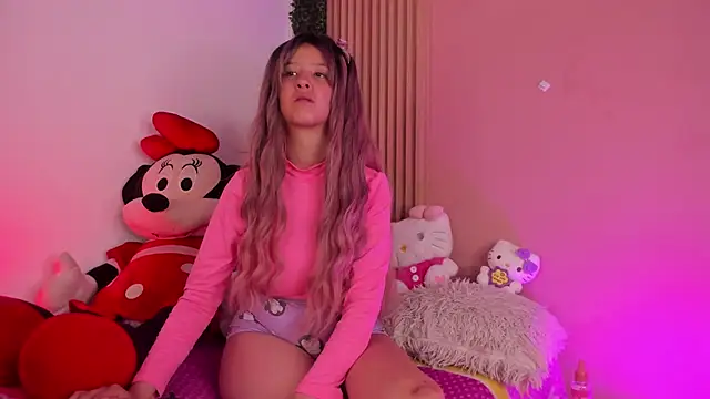 Snapshot of Sophie_joyy chatting on February 25, 2026, 9:31 am Sophie joyy online show from February 25, 2026, 9:31 am