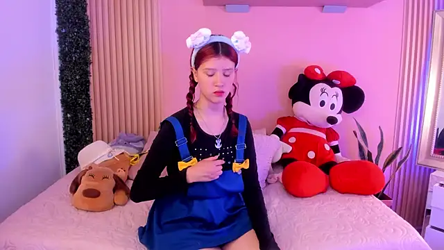 Snapshot of Sophie_joyy chatting on September 8, 2025, 2:38 pm Sophie joyy online show from September 8, 2025, 2:38 pm