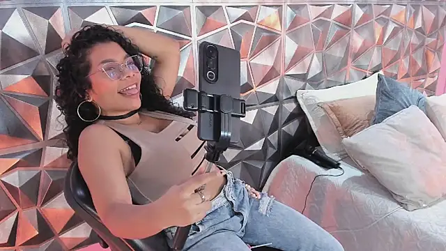 Dayanne campbelll online show from March 7, 2026, 5:03 am