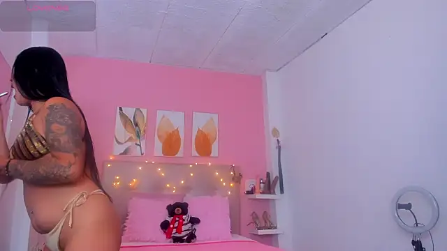 Molly h0t online show from November 18, 2025, 12:19 pm