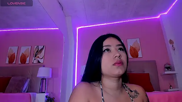 Molly h0t online show from March 28, 2026, 12:39 pm