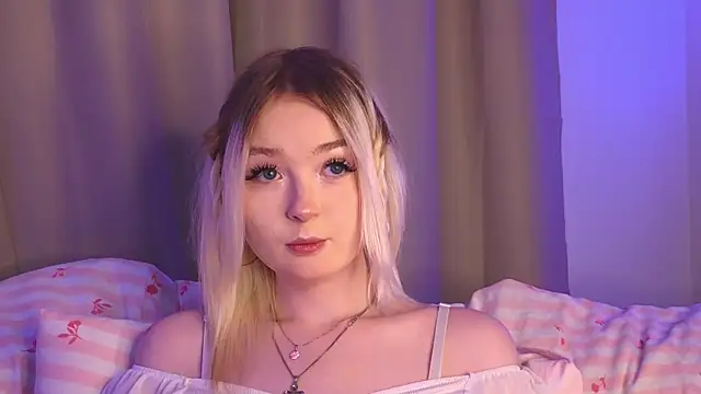 minigirl online show from February 12, 2026, 4:18 pm