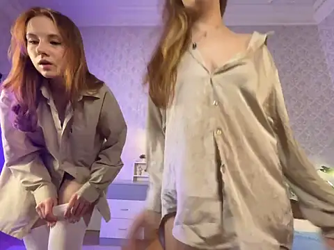 Snapshot of AmberPaws chatting on October 19, 2025, 8:00 pm AmberPaws online show from October 19, 2025, 8:00 pm