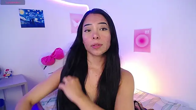 Snapshot of Emilybutterfly1 chatting on September 22, 2025, 8:04 pm Emilybutterfly1 online show from September 22, 2025, 8:04 pm