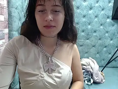 Snapshot of Lizeth_Garcia chatting on October 7, 2025, 11:55 am Lizeth Garcia online show from October 7, 2025, 11:55 am