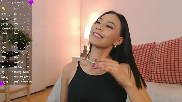 Snapshot of Valen_ross_ chatting on September 17, 2025, 10:45 pm Valen ross online show from September 17, 2025, 10:45 pm