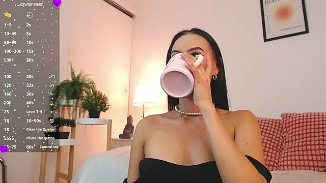 Snapshot of Valen_ross_ chatting on September 25, 2025, 12:05 am Valen ross online show from September 25, 2025, 12:05 am