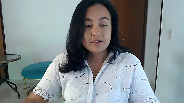 Themagicpotion online show from April 15, 2026, 8:53 pm