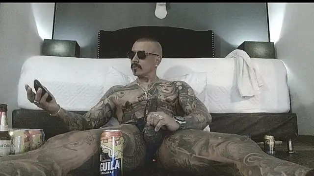 danilog515 online show from September 20, 2025, 4:17 am