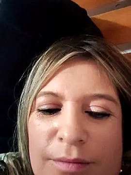 Snapshot of Samanta_SS chatting on March 16, 2025, 6:20 am Samanta SS online show from March 16, 2025, 6:20 am