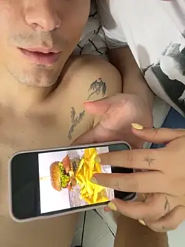 Snapshot of pareja_curiosa19 chatting on October 10, 2025, 2:23 am pareja curiosa19 online show from October 10, 2025, 2:23 am