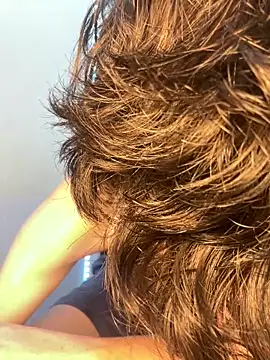 bwcizThrobbing online show from February 22, 2026, 8:49 am