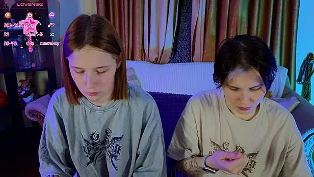 Snapshot of Tara_Lawson chatting on December 3, 2025, 11:31 am Tara Lawson online show from December 3, 2025, 11:31 am