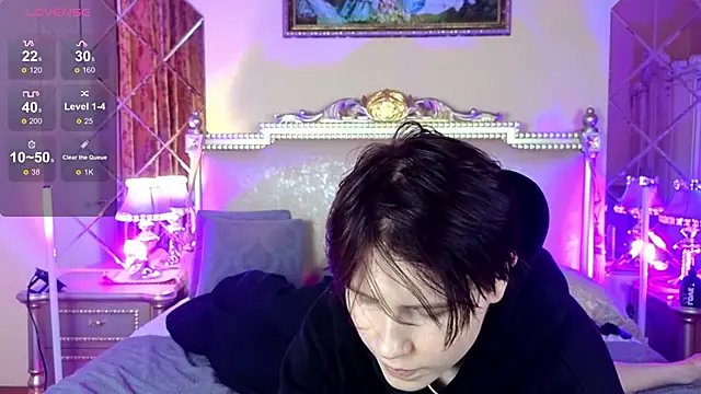 Snapshot of Tara_Lawson chatting on September 21, 2025, 7:30 pm Tara Lawson online show from September 21, 2025, 7:30 pm