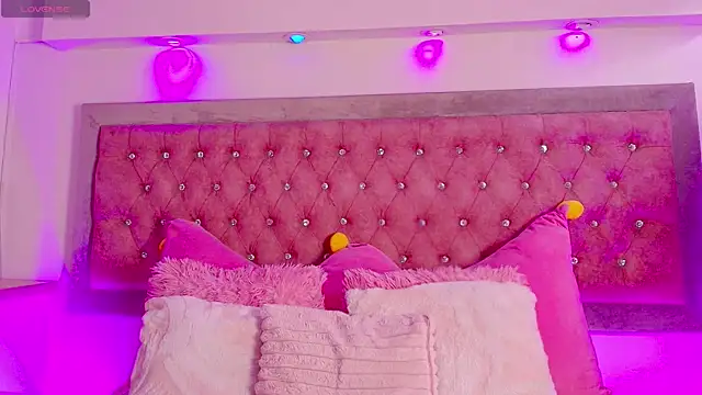 Snapshot of Andy_Leex chatting on February 4, 2026, 8:15 pm Andy Leex online show from February 4, 2026, 8:15 pm