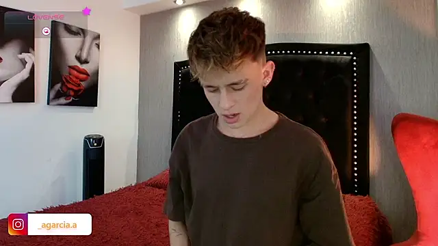 Snapshot of LiamWildx20 chatting on January 17, 2026, 5:11 am LiamWildx20 online show from January 17, 2026, 5:11 am