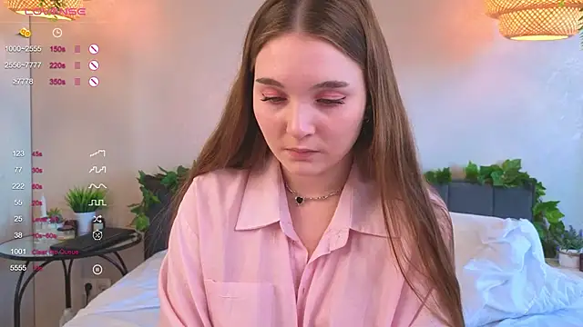 Snapshot of ConstanceHelms chatting on September 23, 2025, 5:03 am ConstanceHelms online show from September 23, 2025, 5:03 am