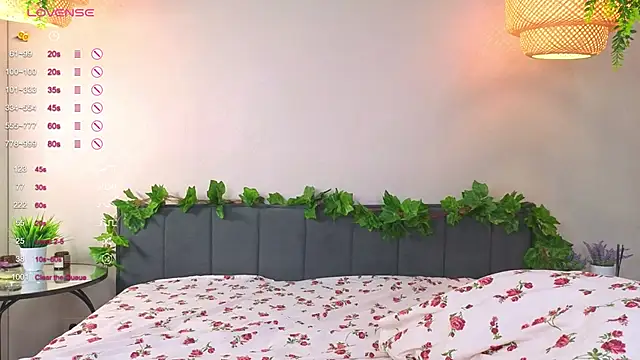 Snapshot of ConstanceHelms chatting on October 13, 2025, 5:09 am ConstanceHelms online show from October 13, 2025, 5:09 am