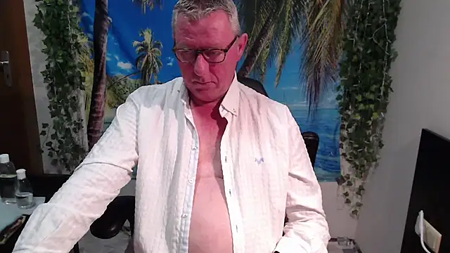 JamesBauer online show from December 4, 2025, 4:33 am