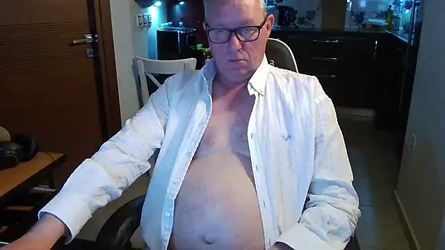 JamesBauer online show from February 28, 2026, 4:34 am