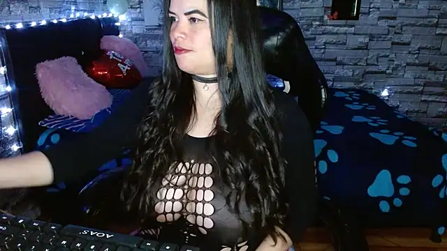 jhulia hill online show from October 17, 2025, 8:10 pm