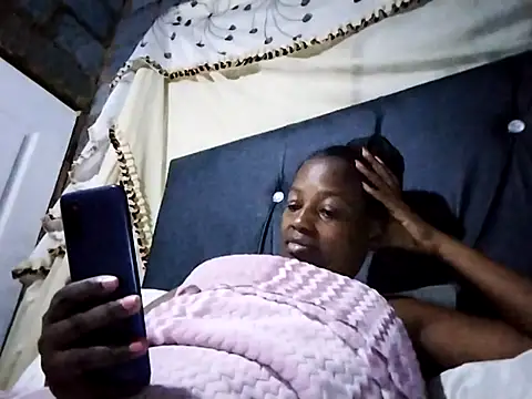 sexylira online show from April 16, 2026, 7:58 pm