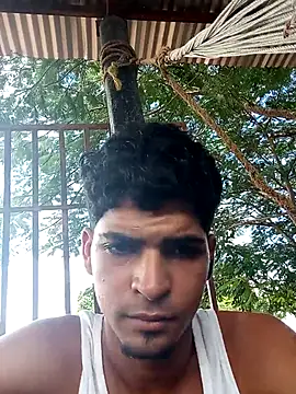 317894 online show from December 4, 2025, 5:23 pm