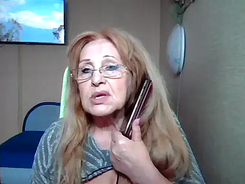 Margo Sweety online show from March 17, 2025, 7:35 am
