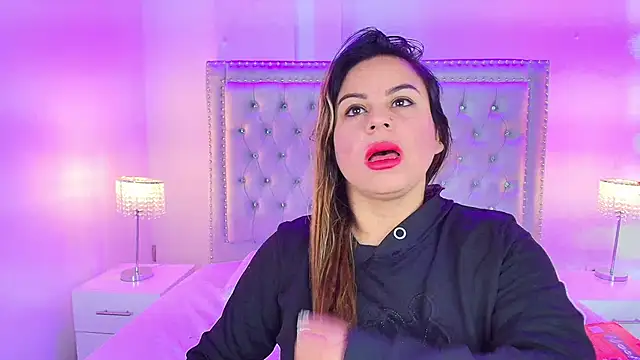 Snapshot of Lia_adamsss chatting on September 20, 2025, 12:15 am Lia adamsss online show from September 20, 2025, 12:15 am