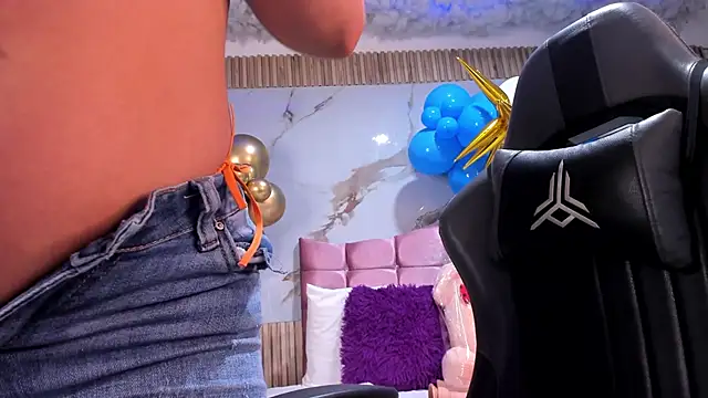 Nicolee19 online show from October 2, 2025, 11:13 am