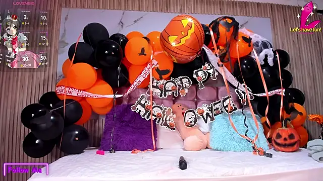 Snapshot of Nicolee19 chatting on November 8, 2025, 11:08 pm Nicolee19 online show from November 8, 2025, 11:08 pm