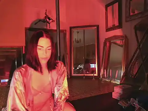 Snapshot of missninasparkle chatting on October 16, 2025, 9:12 pm missninasparkle online show from October 16, 2025, 9:12 pm