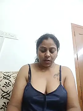 Snapshot of JENNIFERtamil chatting on June 12, 2026, 6:16 pm JENNIFERtamil online show from June 12, 2026, 6:16 pm