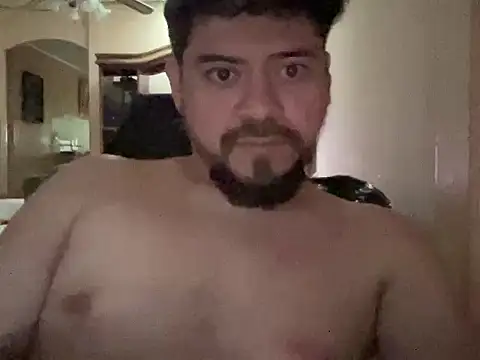 Snapshot of yKing7Torr4 chatting on January 15, 2026, 10:24 pm yKing7Torr4 online show from January 15, 2026, 10:24 pm