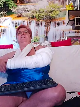 QueenPammy1 online show from March 4, 2025, 12:33 pm