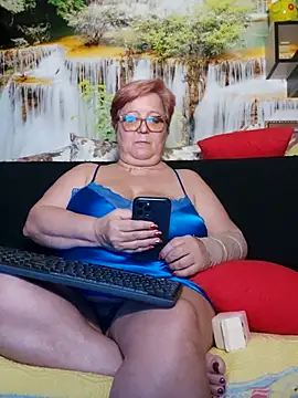QueenPammy1 online show from March 15, 2025, 4:21 pm
