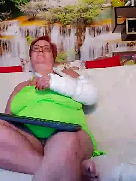 QueenPammy1 online show from February 25, 2025, 1:10 pm