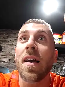 Snapshot of trainwithme chatting on October 4, 2025, 2:40 pm trainwithme online show from October 4, 2025, 2:40 pm