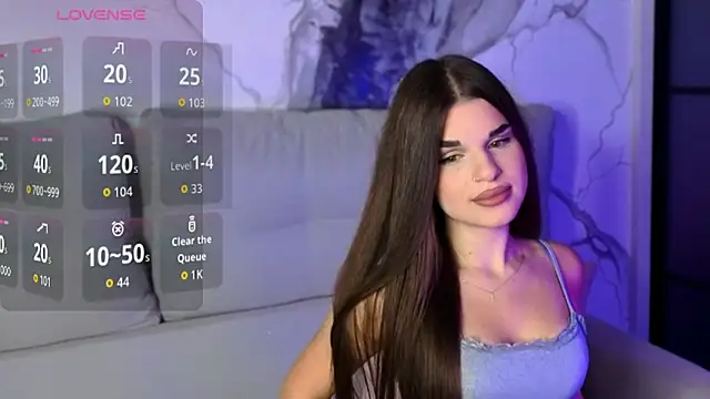 lili hotly online show from October 18, 2025, 5:20 am