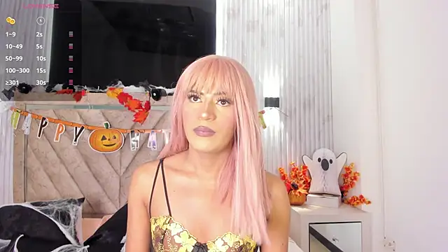 Snapshot of Taylor_Harveey chatting on October 13, 2025, 8:10 pm Taylor Harveey online show from October 13, 2025, 8:10 pm