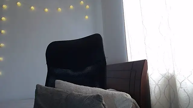 Snapshot of nalafoster chatting on October 5, 2025, 3:14 pm nalafoster online show from October 5, 2025, 3:14 pm